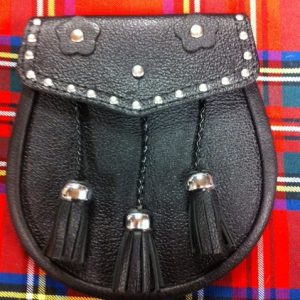 Leather Sporran With Flower Accent